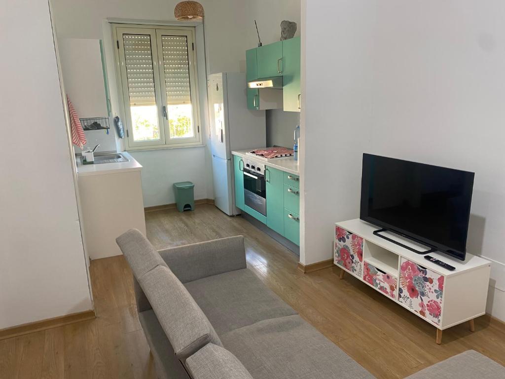 Η κουζίνα ή μικρή κουζίνα στο EMMEVI House