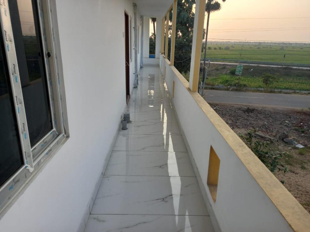 Balkón nebo terasa v ubytování Sarava Residency