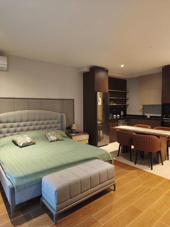 Studio at Sea Breeze Resort Park Residence
