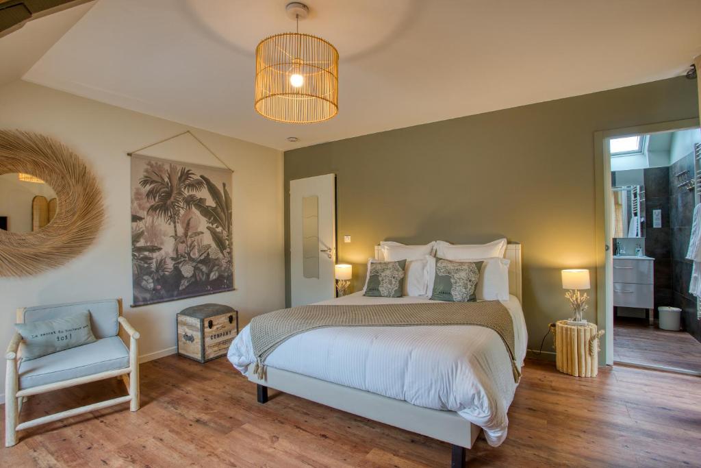 O'Myosotis - 400m Centre Historique - Parking Gratuit - Piscine et Jardin - 15