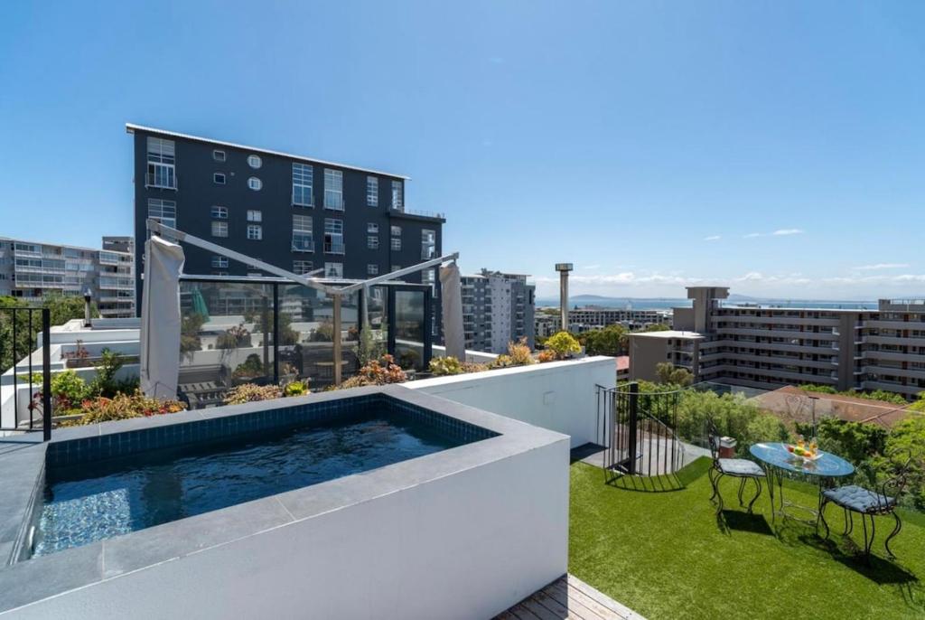 Luxury city apartment with private rooftop garden & pool, Ciudad del ... - Luxury City Apartments With Private Rooftop And Private Pool