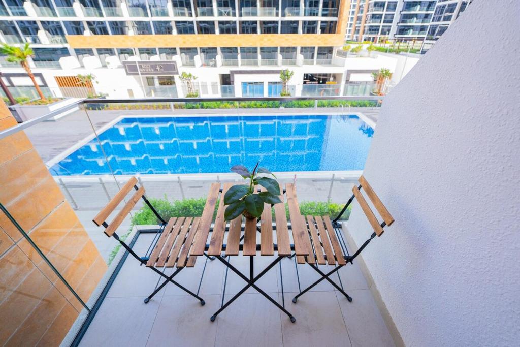 Stunning Studio with Swimming Pool View, Дубай (актуальные цены 2026 года)