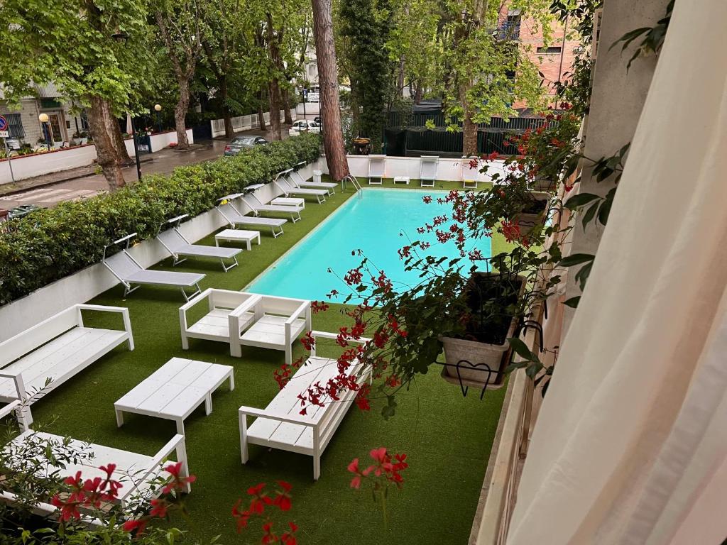 Πισίνα στο ή κοντά στο Hotel Prestigio