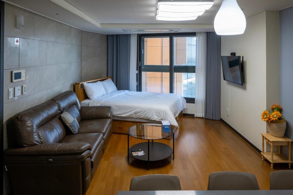 Haeundae Bada Stay - Suite Mit Kingsize-Bett Und Meerblick