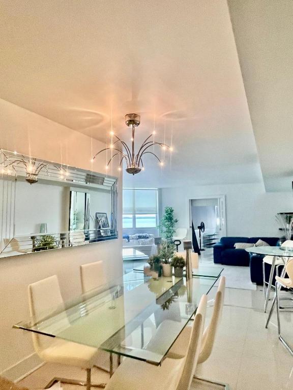 Image showcasing Apartment in Miami Brickell Fantastic Ocean View, Miami (updated prices ...