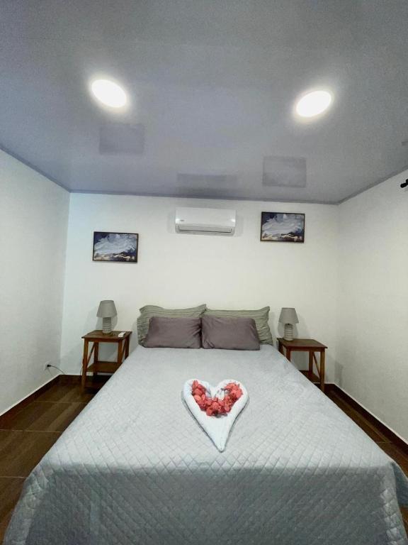 เตียงในห้องที่ Casa Menta