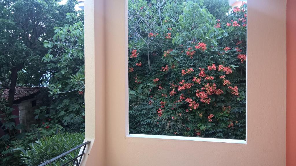 Muses - Triple Room With Garden View