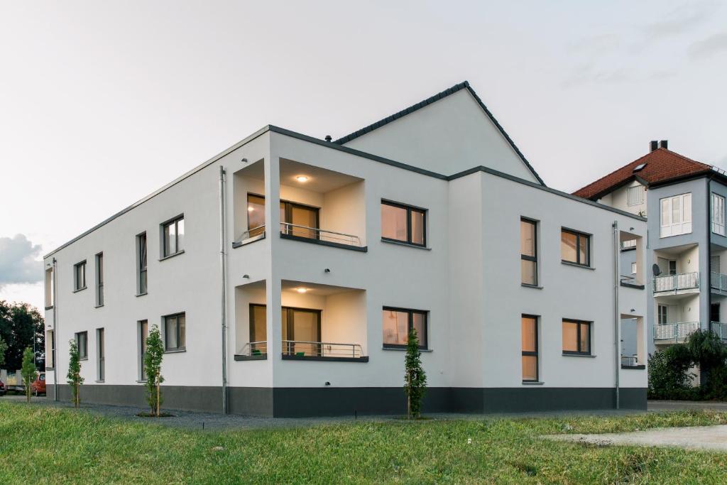 Business and Family Homes