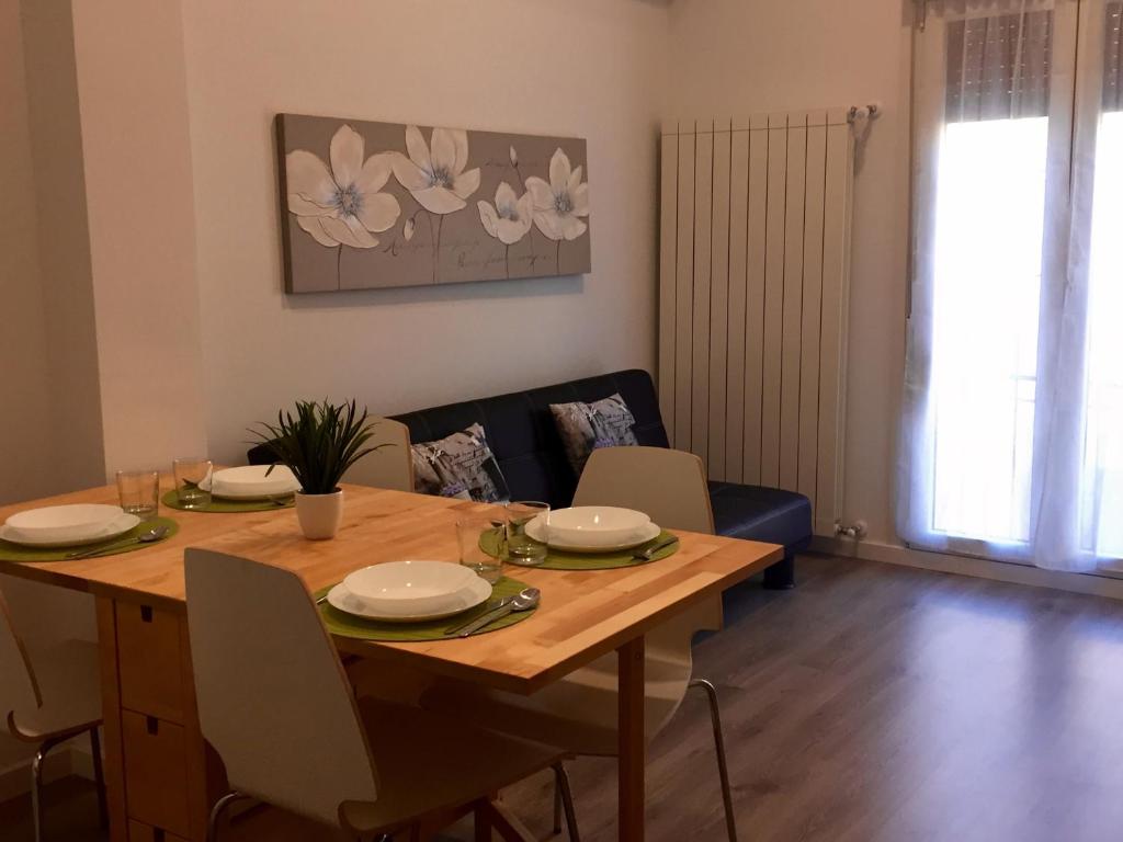 Apartamentos Jurramendi - Los Arcos - Appartement Met Drie Slaapkamers