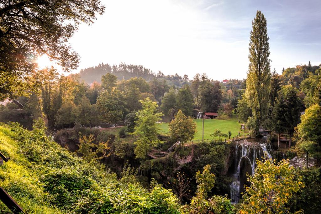 Guest House Nena Rastoke - Nature Retreat with waterfall views - 6