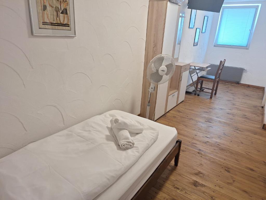Bauer Schmidt Weilerbach Bauer`s Budget-Hotel - Single Room