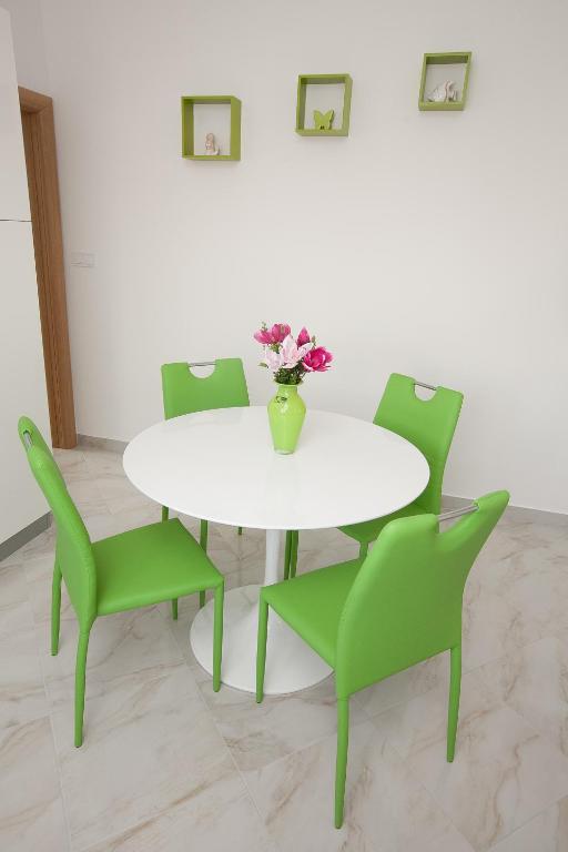 Apartments MTV - private parking, Fast Wi-Fi & Steps to the Beach - 8