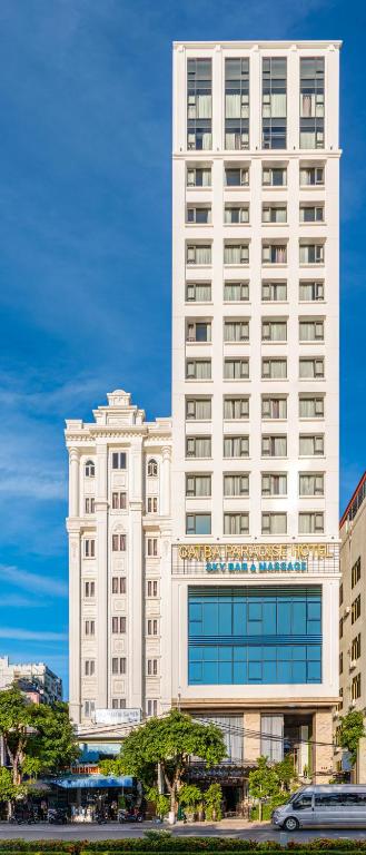 CAT BA GRAND BUDAPEST