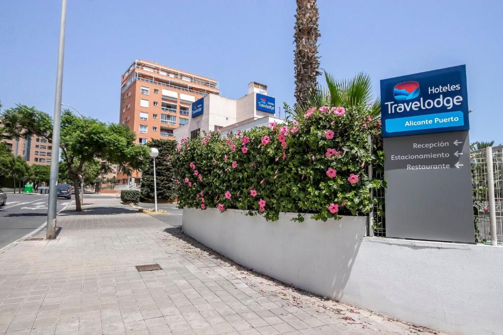 Travelodge Alicante Puerto - Resim 20