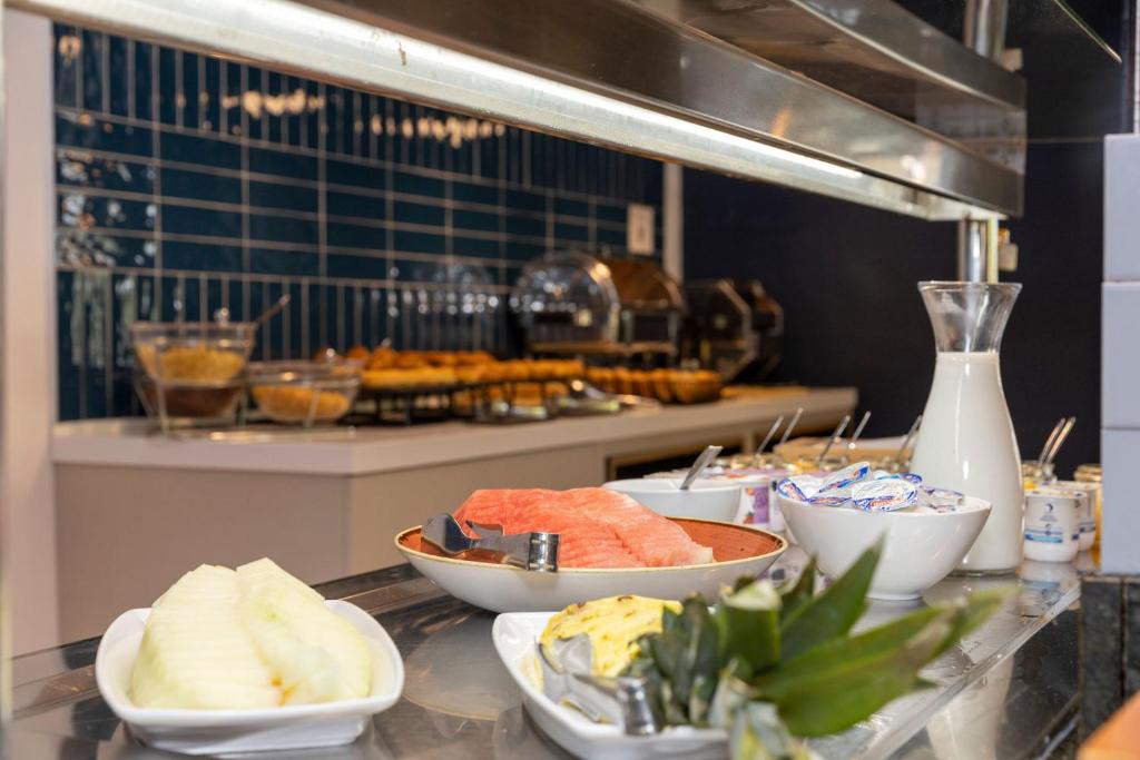 Travelodge Alicante Puerto - Resim 44