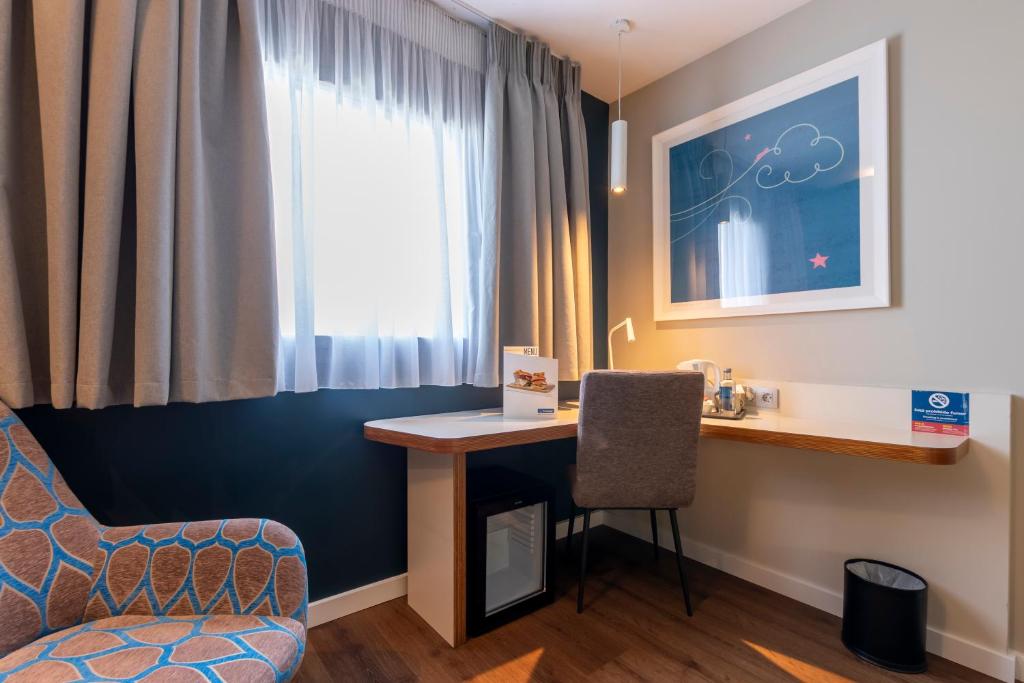 Travelodge Málaga Airport - Resim 43