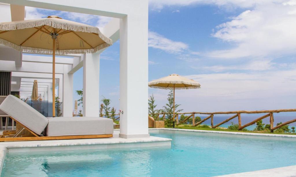 Πισίνα στο ή κοντά στο Sunrise Villas Collection