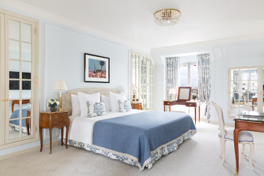 
Junior Suite with Balcony
