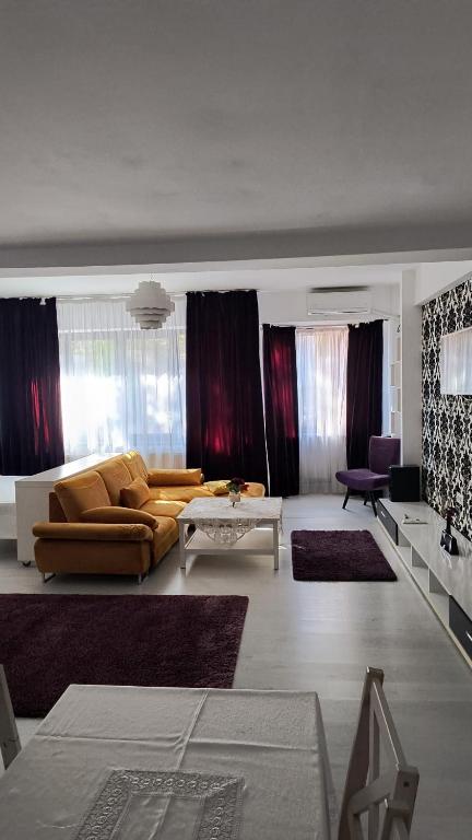 Hotel Jolie Apartments - 