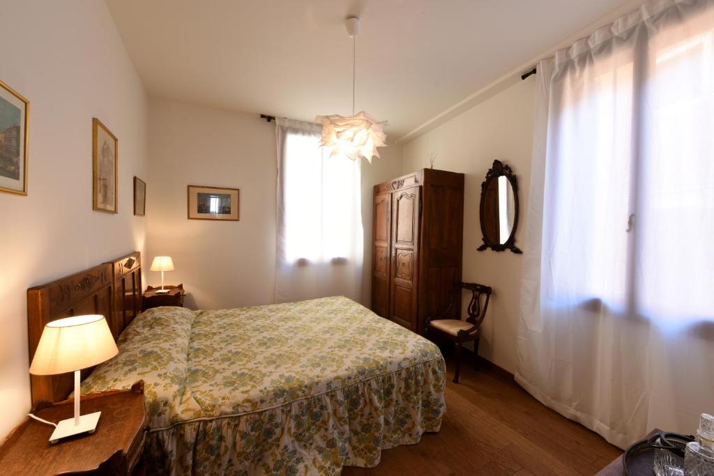 Le Due Corone Bed & Breakfast