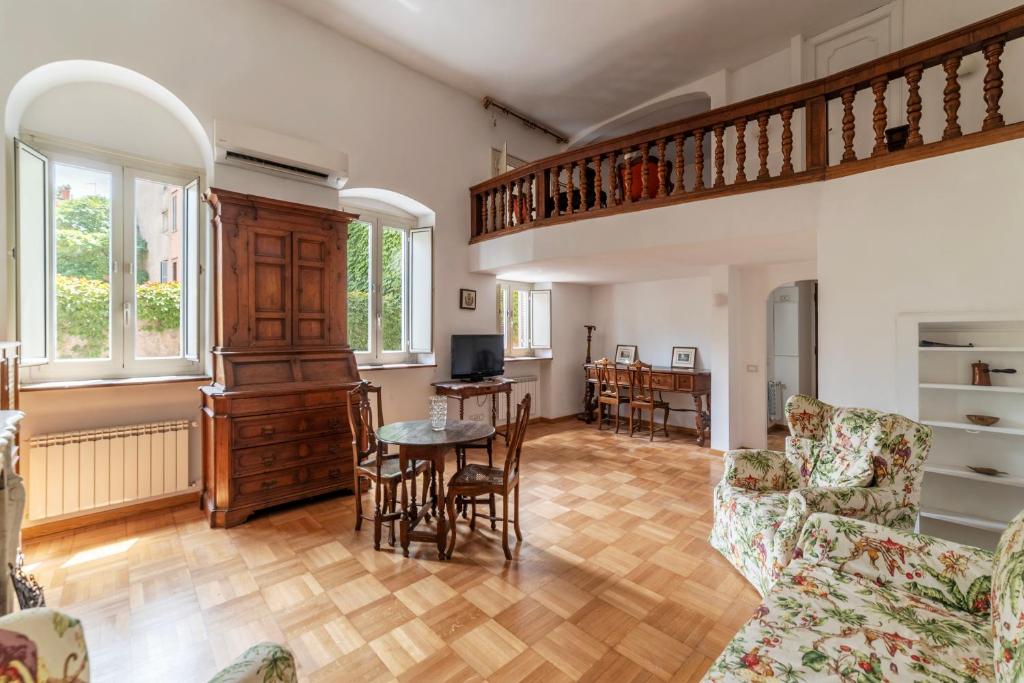 GuestHost - Historic Center Apartment Lungotevere
