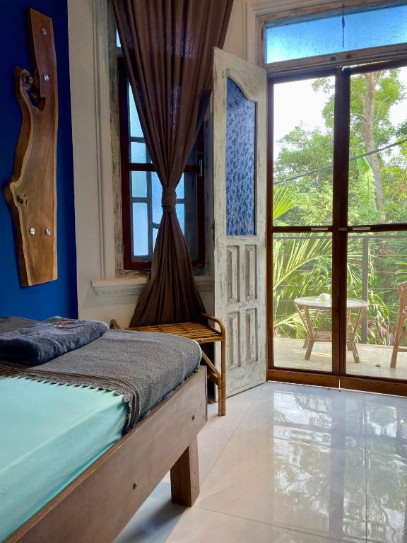 Habibi Hostel & Restaurant - 12