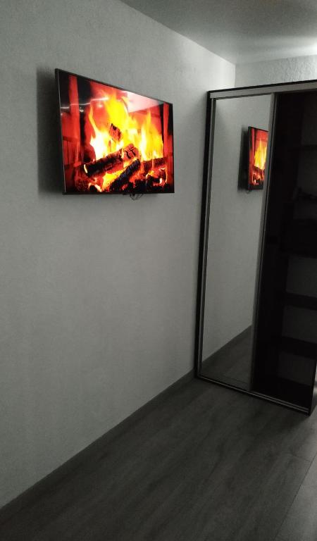 Φωτογραφία από το άλμπουμ του Нові апартаменти 2 поверх, поруч лікарня та парк Феофанія, МХП στο Κίεβο