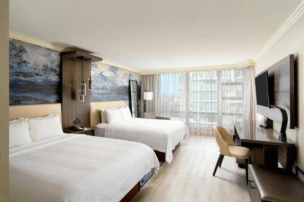 
Room, 2 Queen Beds, Non-smoking
