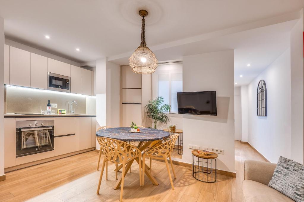 Charming Apartment in Heart of Malaga