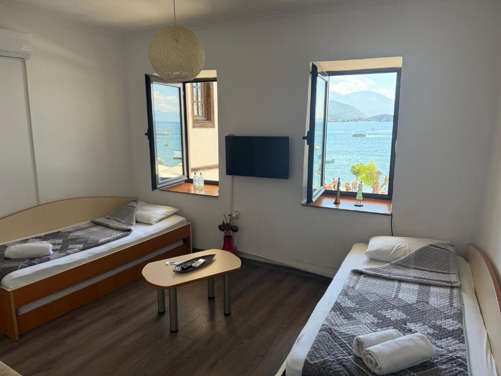Gulta vai gultas numurā naktsmītnē Savin Apartments