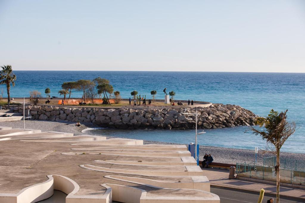Somptueux Apt 137m2 Vue Mer Carré d'Or Menton
