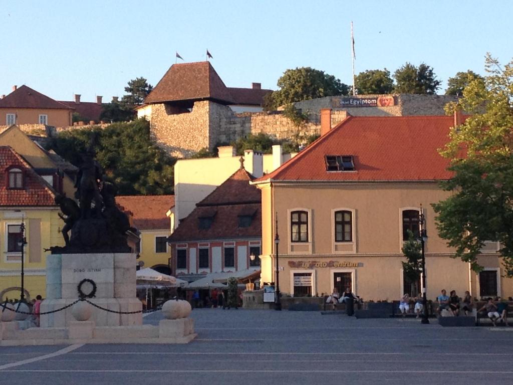 Budova, v ktorej sa apartmán nachádza