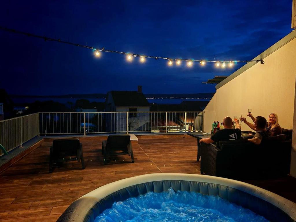 Rooftop terrace spa apartment