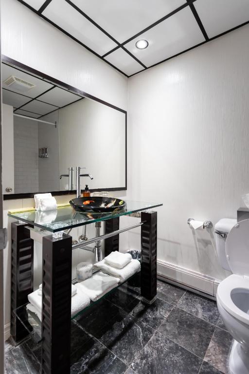 
Deluxe Queen Room with Two Queen Beds
