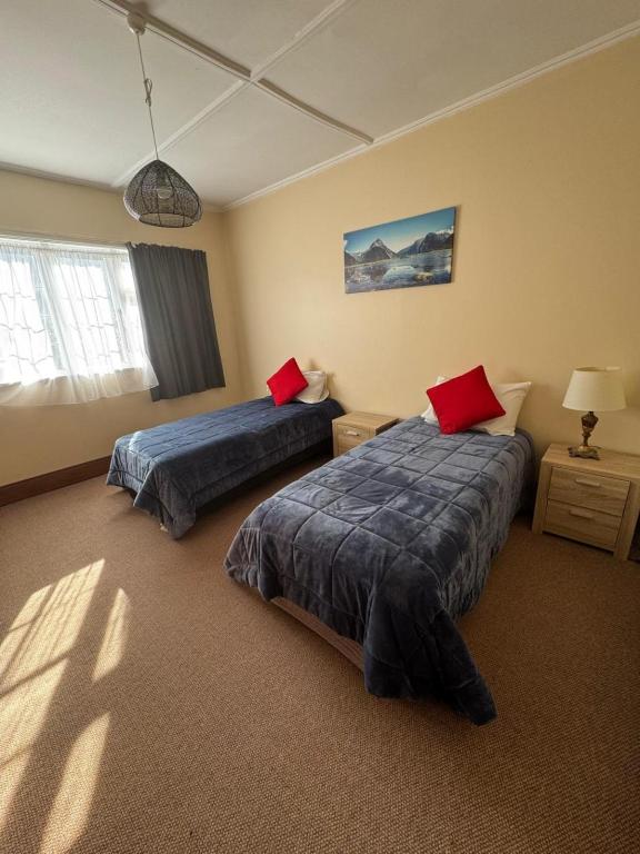 Champers Motor Inn - Resim 25