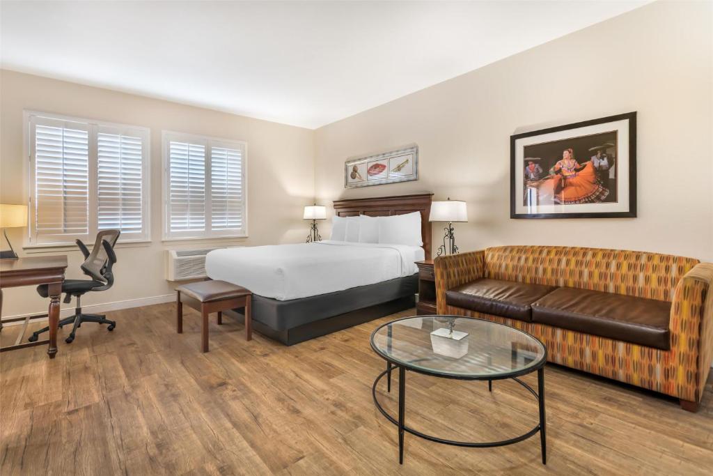 Best Western Rose Garden Inn photo