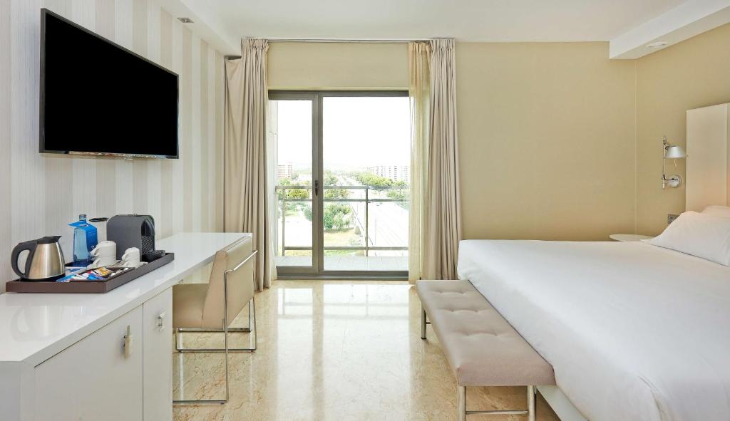 NH Ciudad de Zaragoza - Resim 3