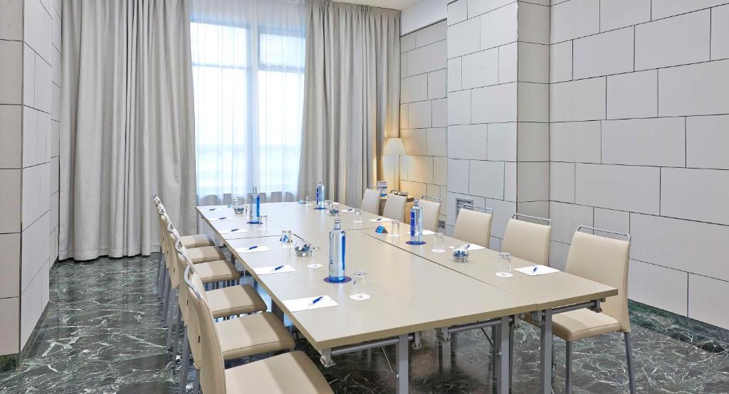 NH Ciudad de Zaragoza - Resim 14