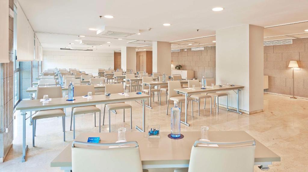 NH Ciudad de Zaragoza - Resim 41