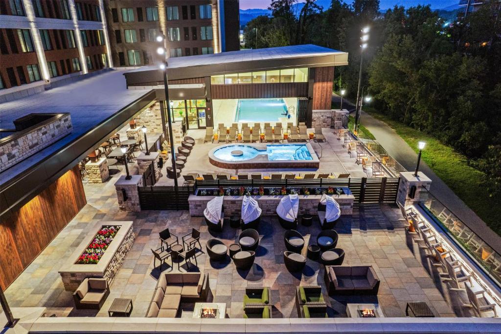 Drury Plaza Hotel Pigeon Forge photo