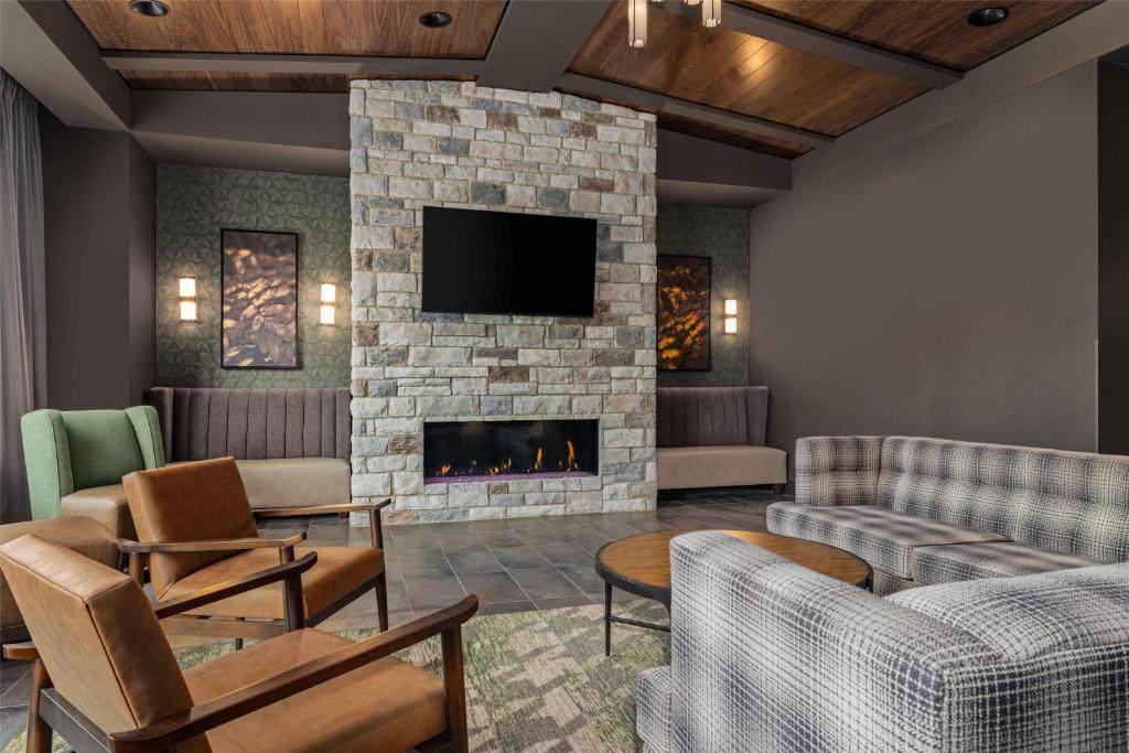 Drury Plaza Hotel Pigeon Forge photo