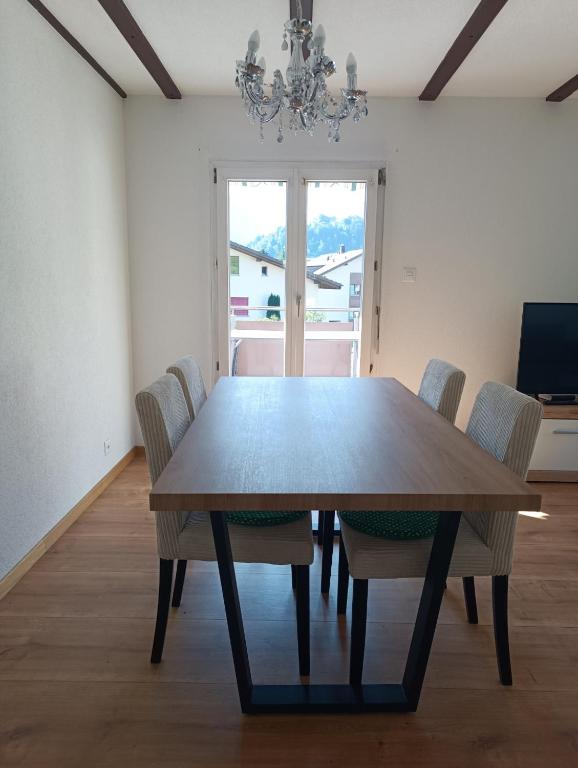Swiss Alpine view apartment - Resim 4