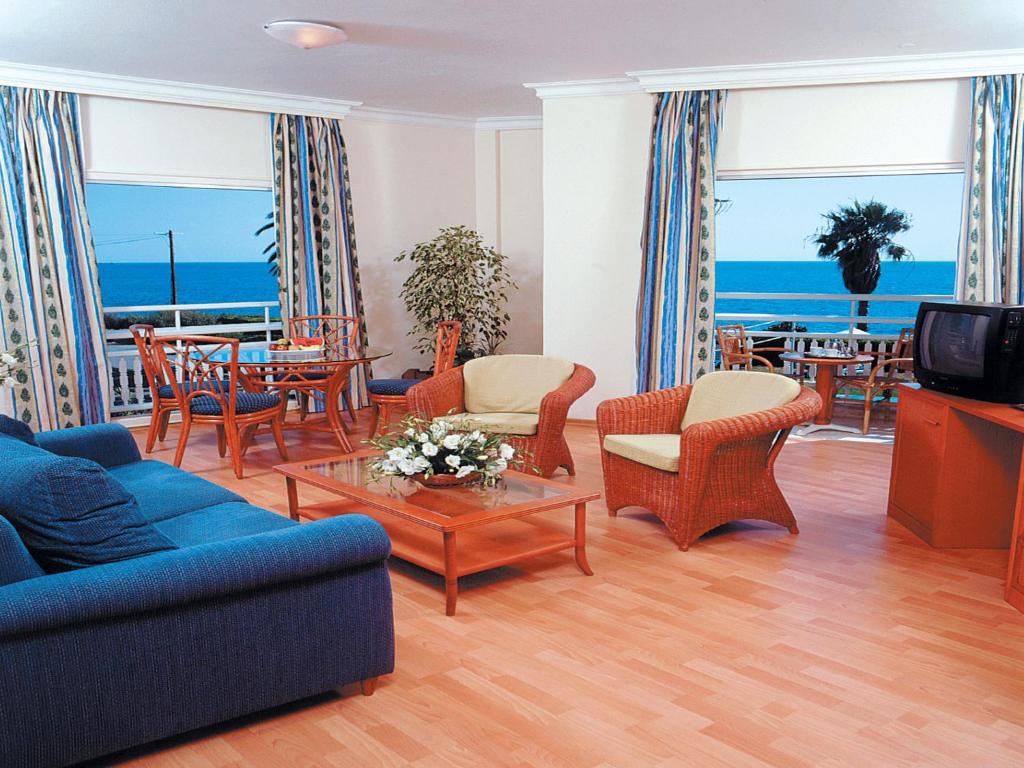 Hôtel Cynthiana Beach 3*