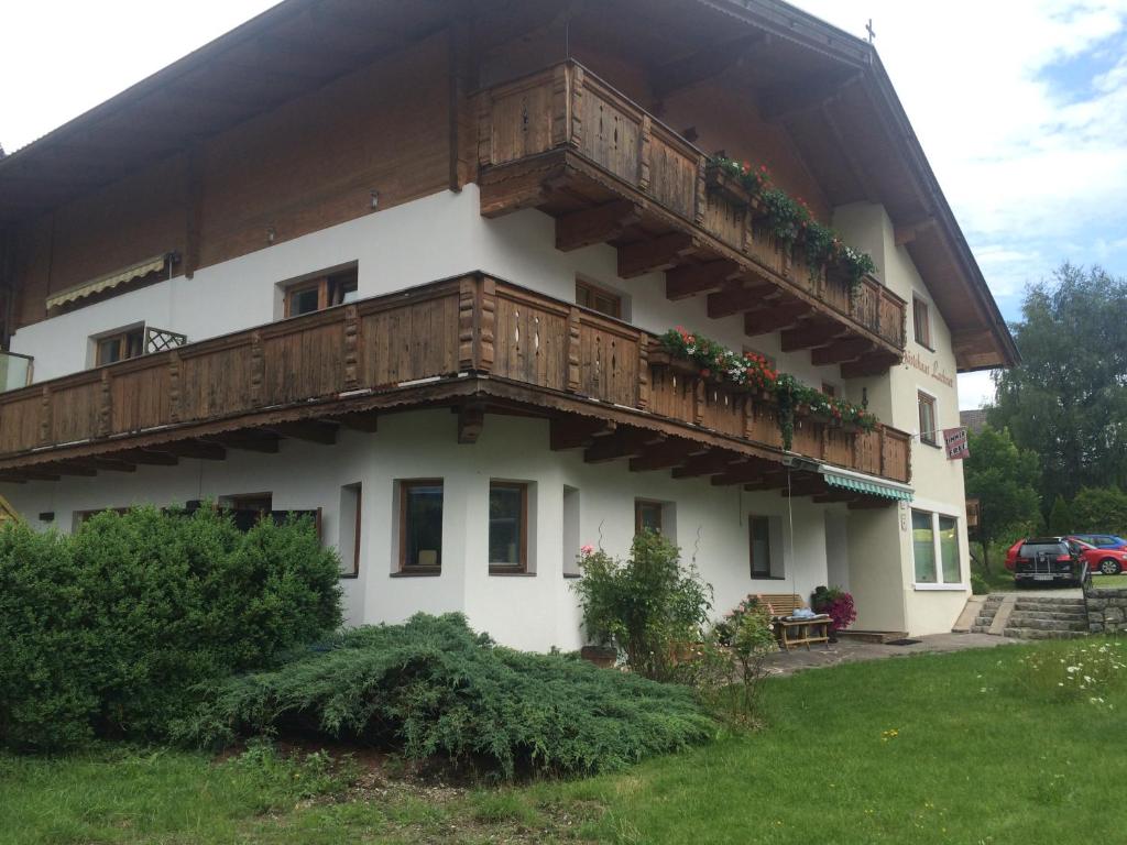 Budova, kde se bed and breakfast nachází