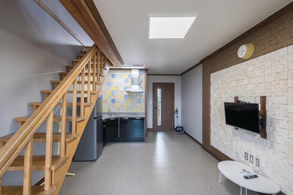 Santa Beach Pension - 