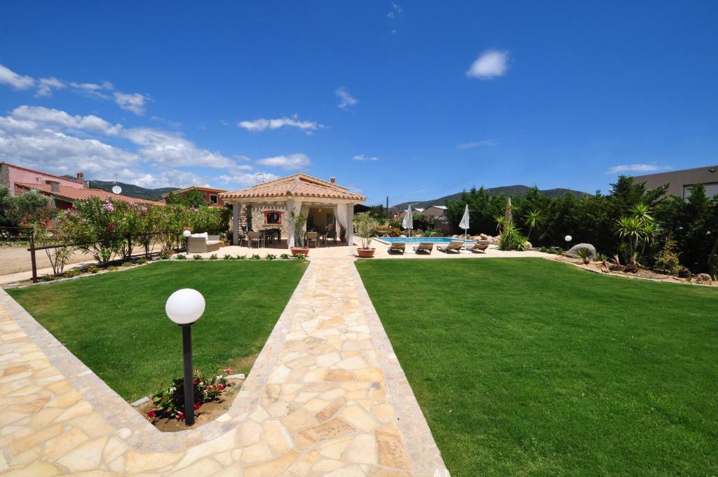 Nespecifikovaný výhled na hory nebo výhled na hory při pohledu z bed and breakfast