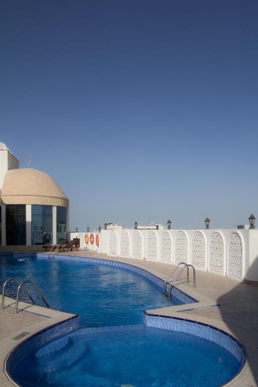 Piscina di Horizon Manor Hotel o nelle vicinanze