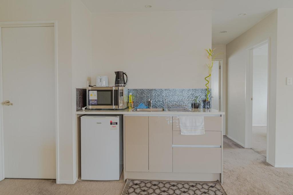 48 Chands - Resim 11