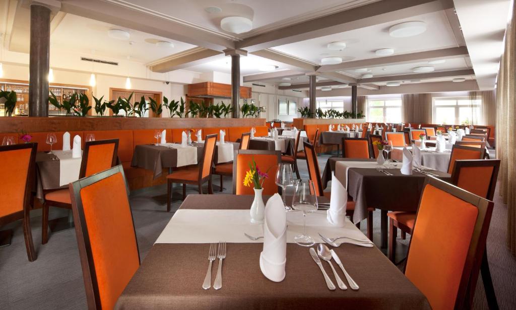 Restaurace v ubytování Hotel Reza
