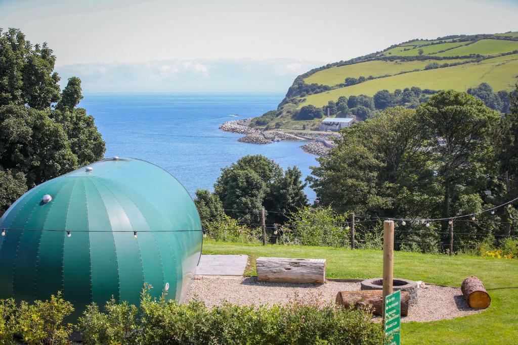 Glenarm Castle Ocean View Pods - Housity